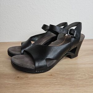 Dansko Women's Black Leather Tasha Clog Heels Sandal Size 41